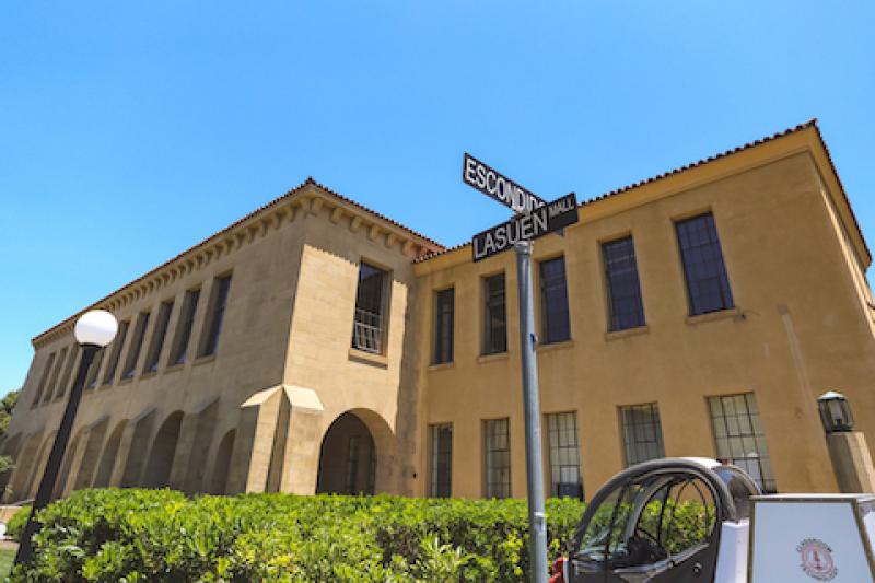 Photo of Barnum from outside