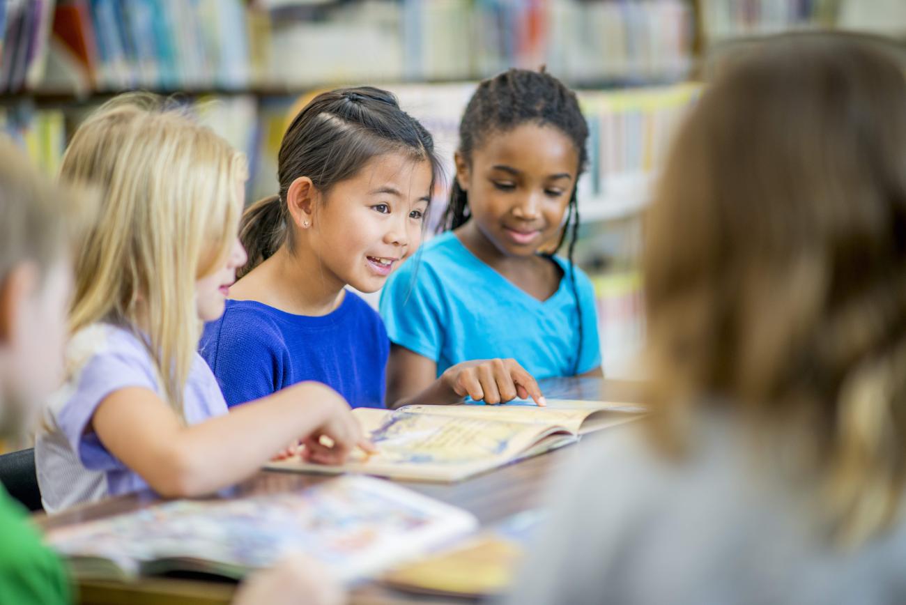 Photo of kids reading