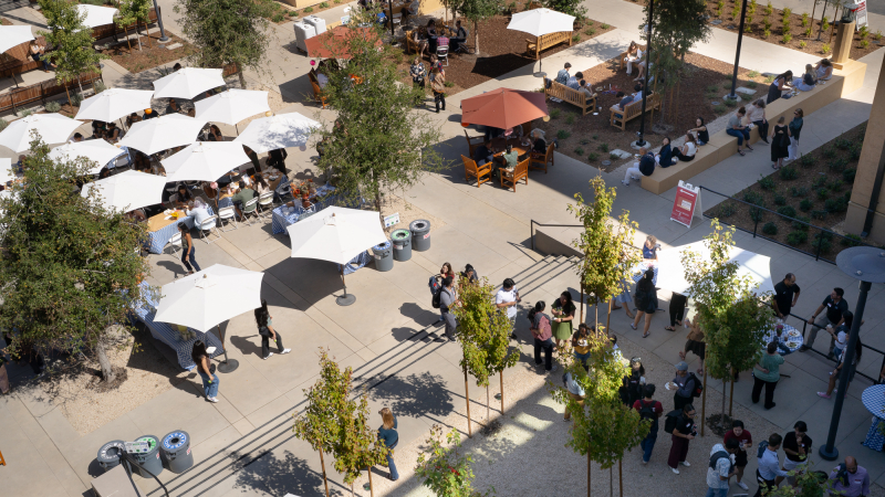 The Penner Education Courtyard, which includes the Kissick Family Outdoor Classroom, hosted the GSE community picnic welcoming students, staff, and faculty to the new academic year. (Photo: Joleen Richards)