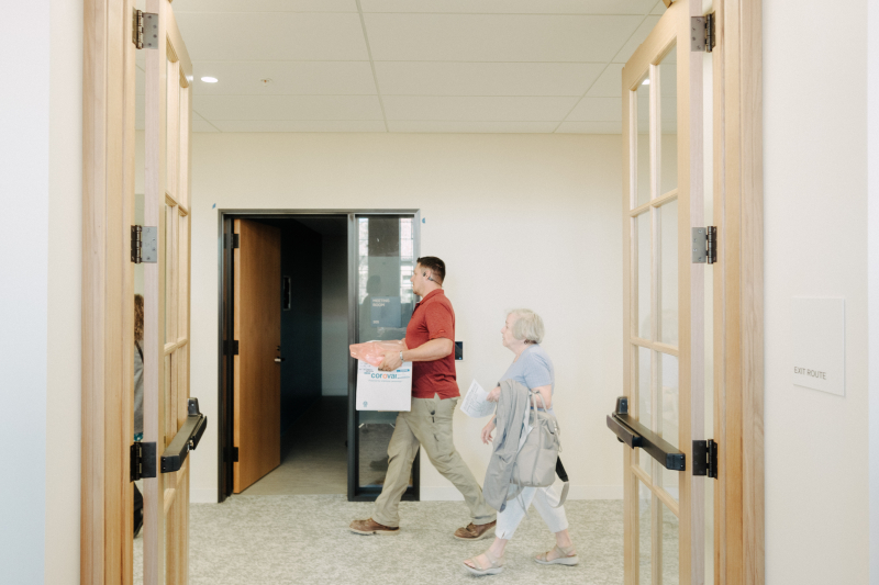 Faculty and staff moved into new offices as the GSE reopened for the fall quarter. (Photo: Ryan Zhang)