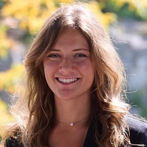 Marla Ross headshot
