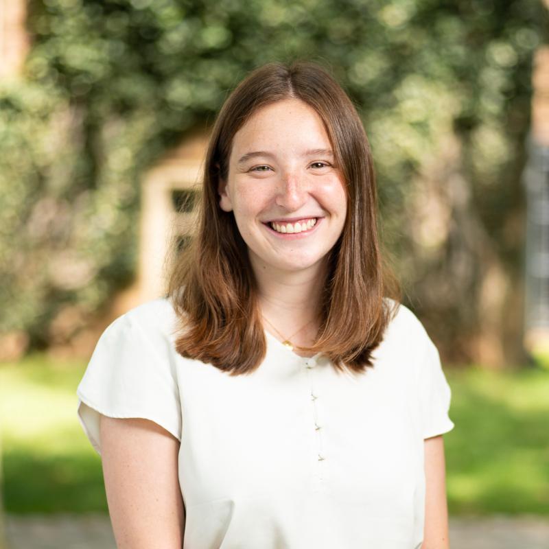 Emma Parish headshot