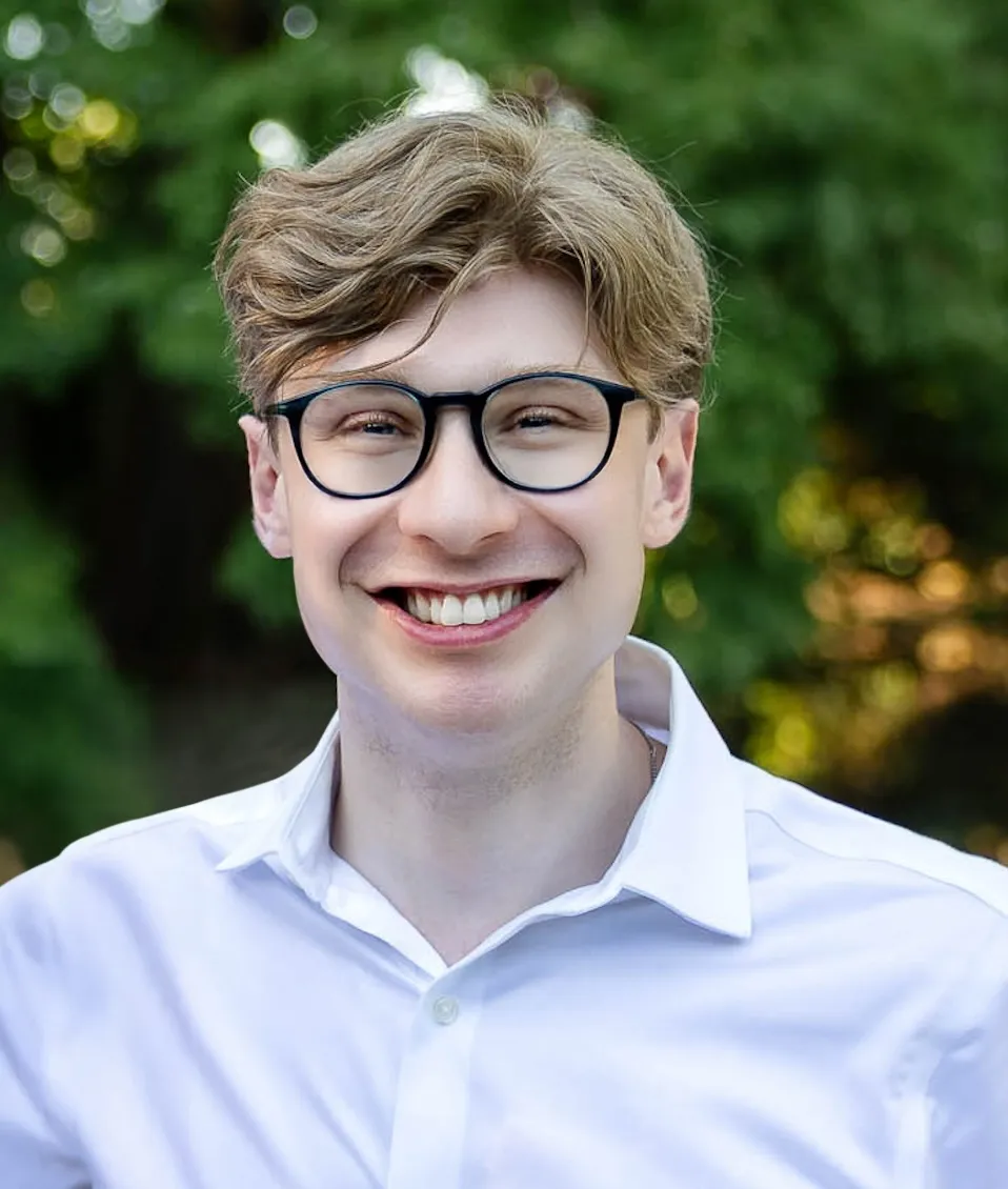 Headshot photo of Aleksei Opacic