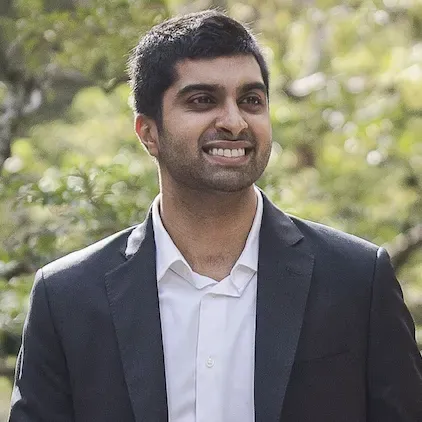 Headshot of Professor Nabeel Gillani