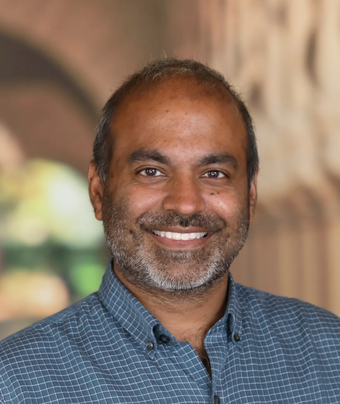 Professor Prashant Loyalka